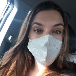 Meet your Posher, Emily